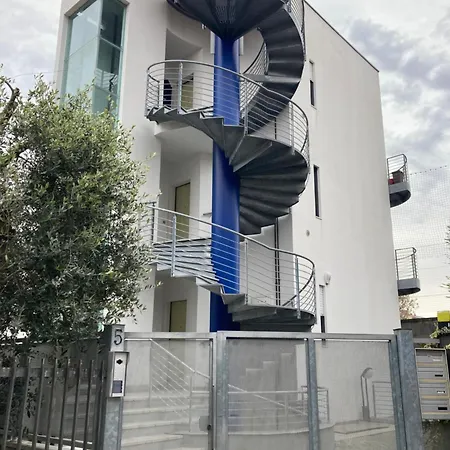 La Torre Dei Vigneti Apartment Alba  Exterior photo